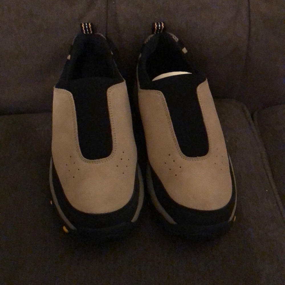 NWT Lands end tan slip on shoes